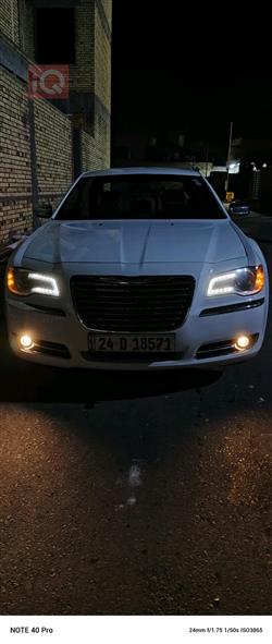كرايسلر 300